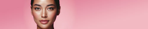 Close-up Gesicht Frau vor rosa Hintergrund