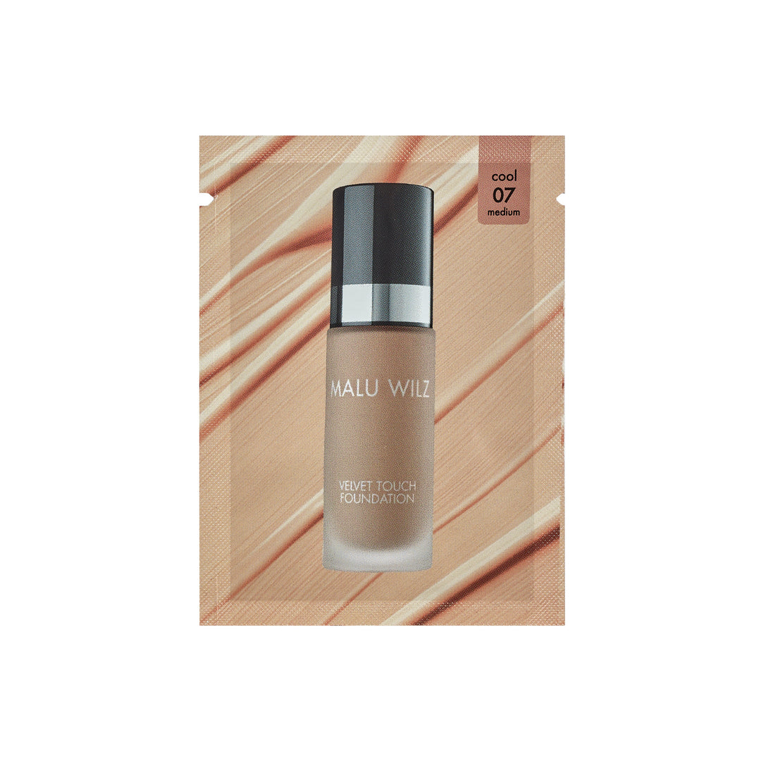 VELVET TOUCH FOUNDATION SACHET 2ML | 07 - True Dark Sand