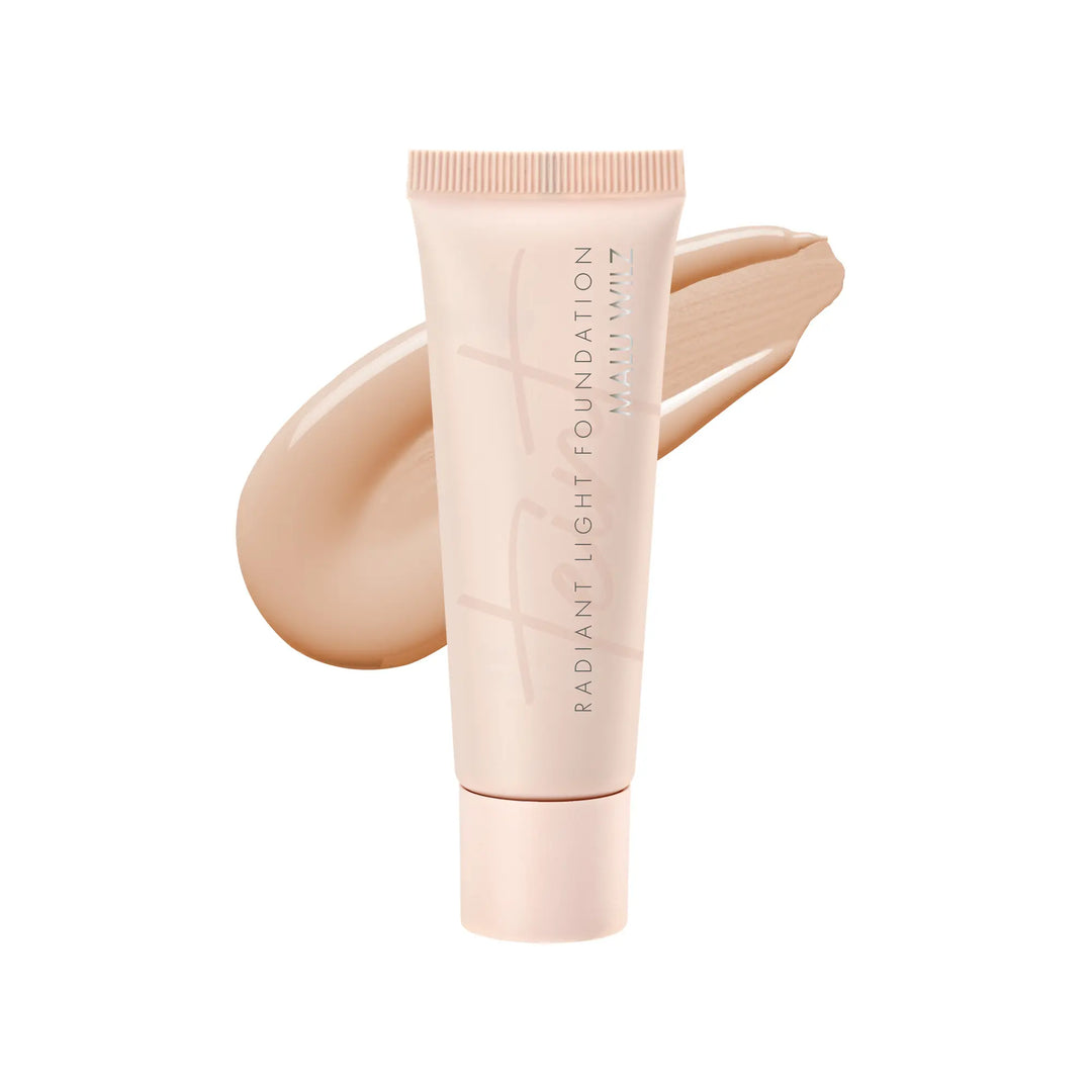 RADIANT LIGHT FOUNDATION | 25 - Light Toffee
